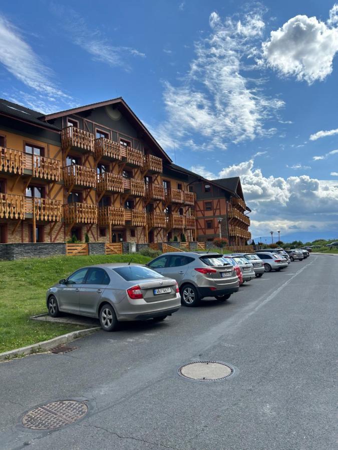 Apartliv Vel'ka Lomnica Esterno foto